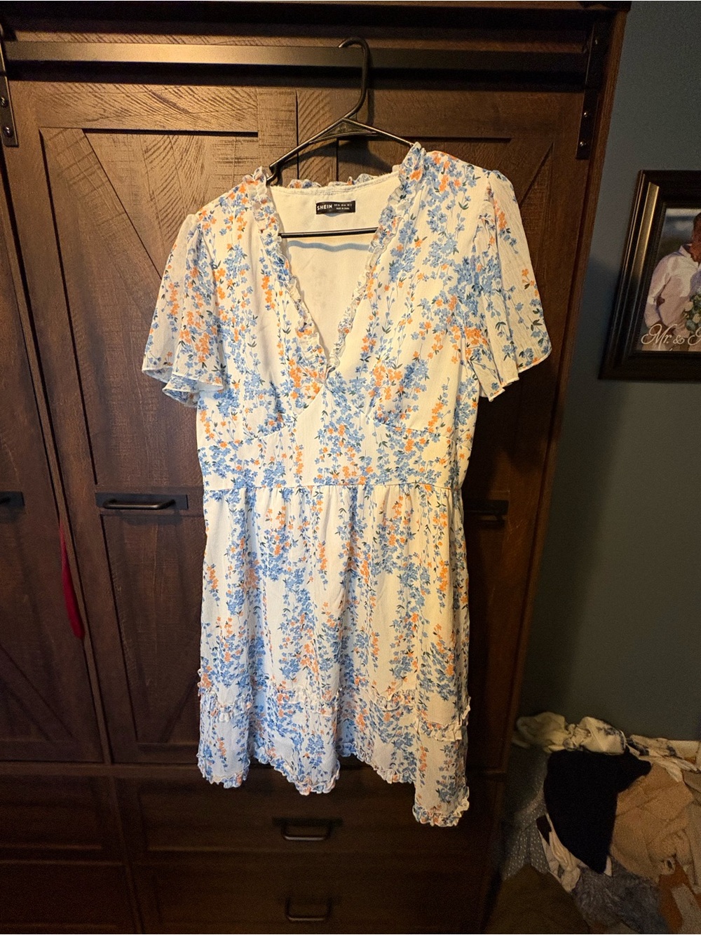 🔥SHEIN White Eyelet skirt, Blue Floral Dress,Pink Print & Tie-Dye Tank Dress🔥 - Picture 5 of 8